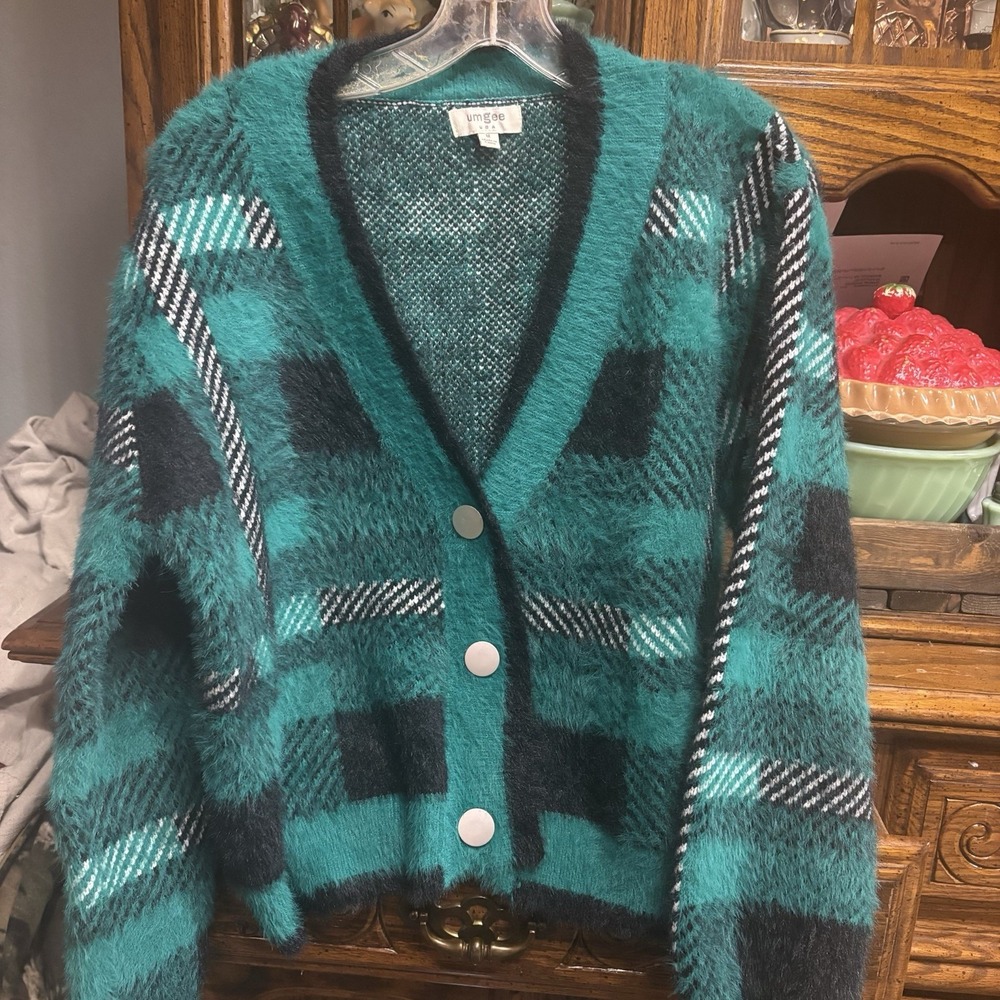 Umgee Womens  Green Plaid Cardigan Sweater Size Medium Preppy Y2K Soft Cozy Warm